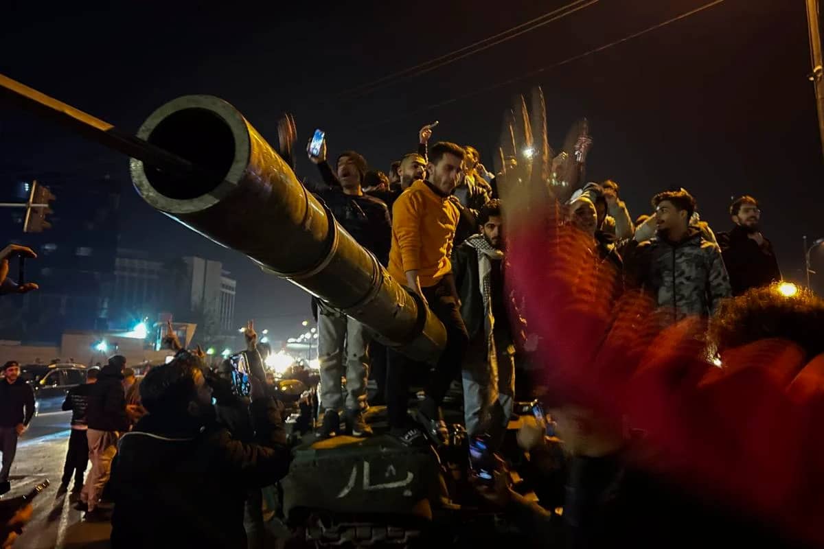 Read more about the article After the president escapes to Moscow, Syrians celebrate the end of the Assad family’s fifty-year dictatorship.