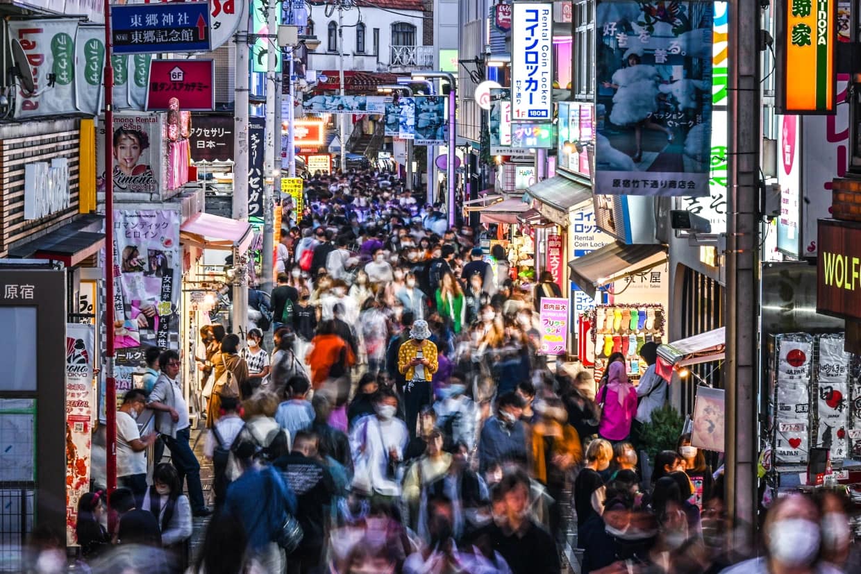 Read more about the article Tokyo Implements Four-Day Workweek to Combat Declining Birth Rates