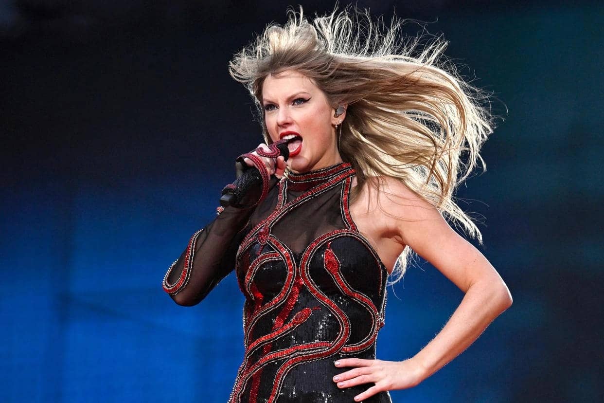 Read more about the article Taylor Swift’s “Beloved Eras Tour” ends with Vancouver surprise.