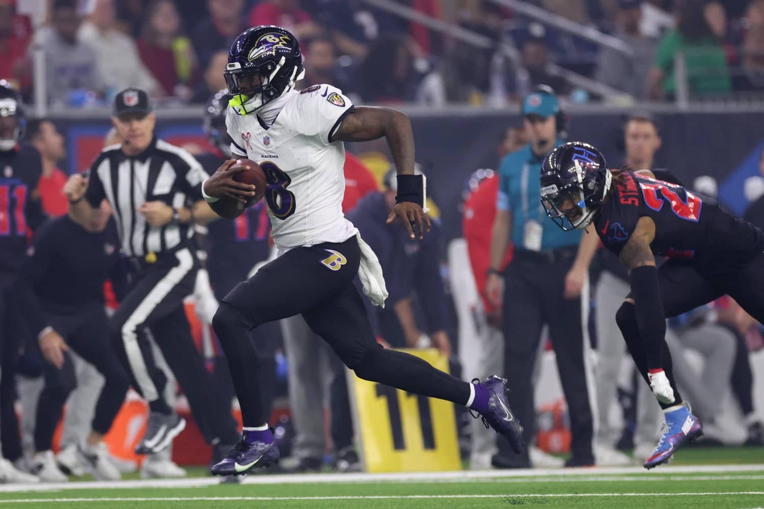 Read more about the article Ravens Dominate Texans, Edge Closer to AFC North Title