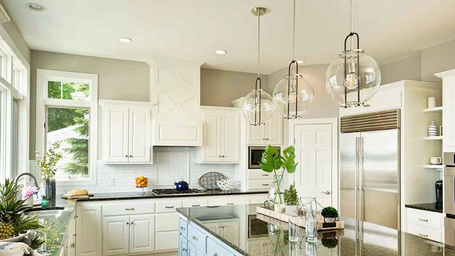 Read more about the article “11 Bright Kitchen Lighting Ideas Every Homeowner Should Explore”